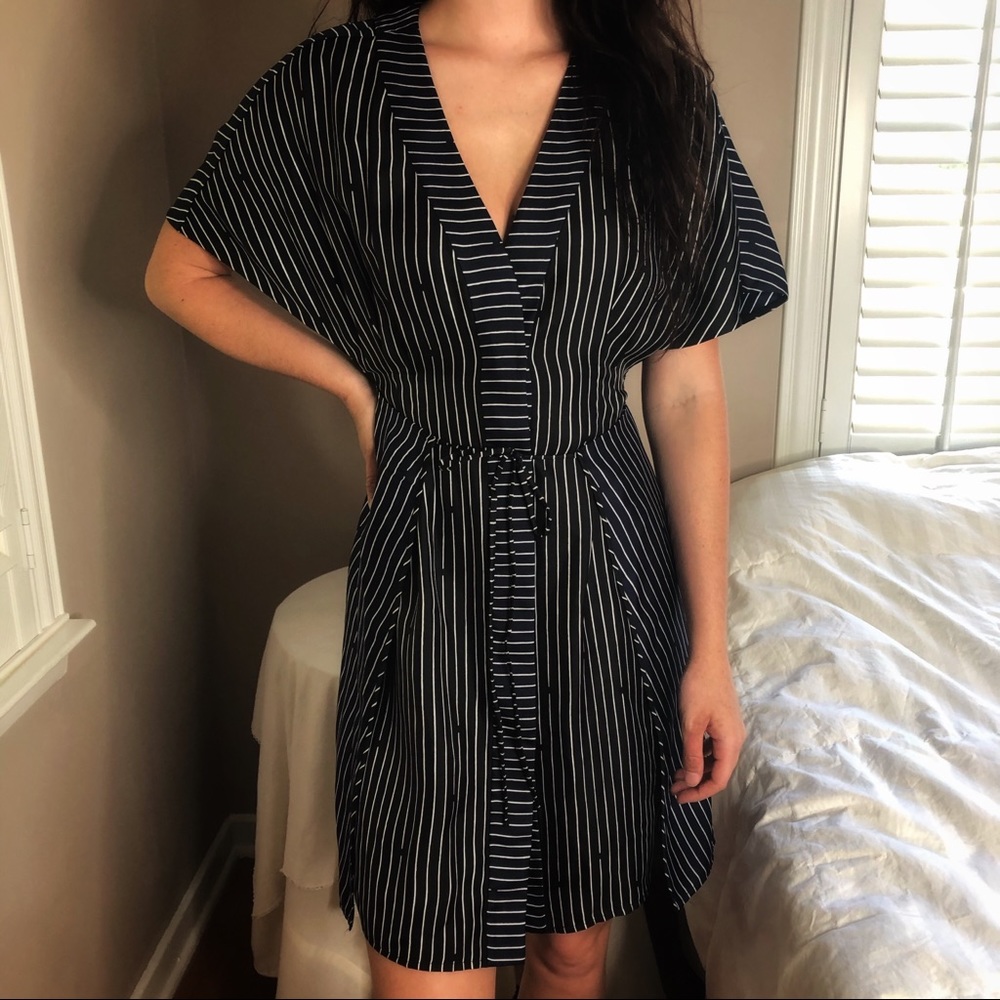 Diane Von Furstenberg Silk Navy Blk Striped Dress Church or Office Attire